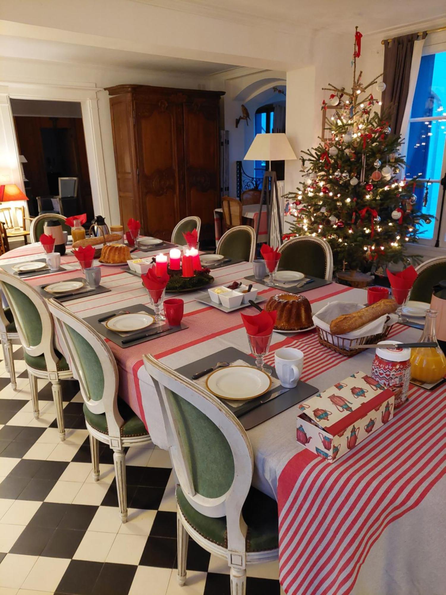 Manoir De L'As De Trefle Bed & Breakfast Isneauville Ngoại thất bức ảnh