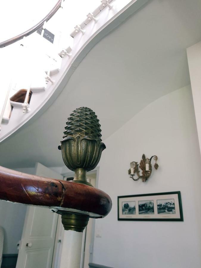 Manoir De L'As De Trefle Bed & Breakfast Isneauville Ngoại thất bức ảnh